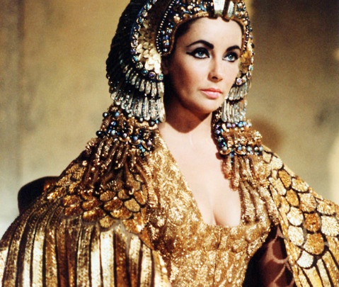 Imagini pentru Cleopatra a VII-a