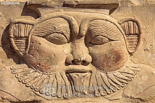 Bes – zeul pitic egiptean al muzicii si razboiului